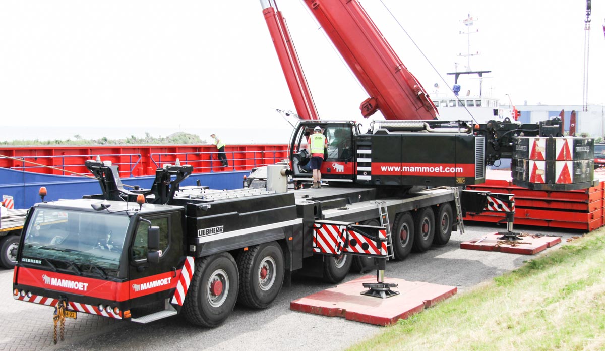 Briljant schetsen Detector Liebherr LTM 1400-7.1 - Mammoet :: www.trucks-cranes.nl