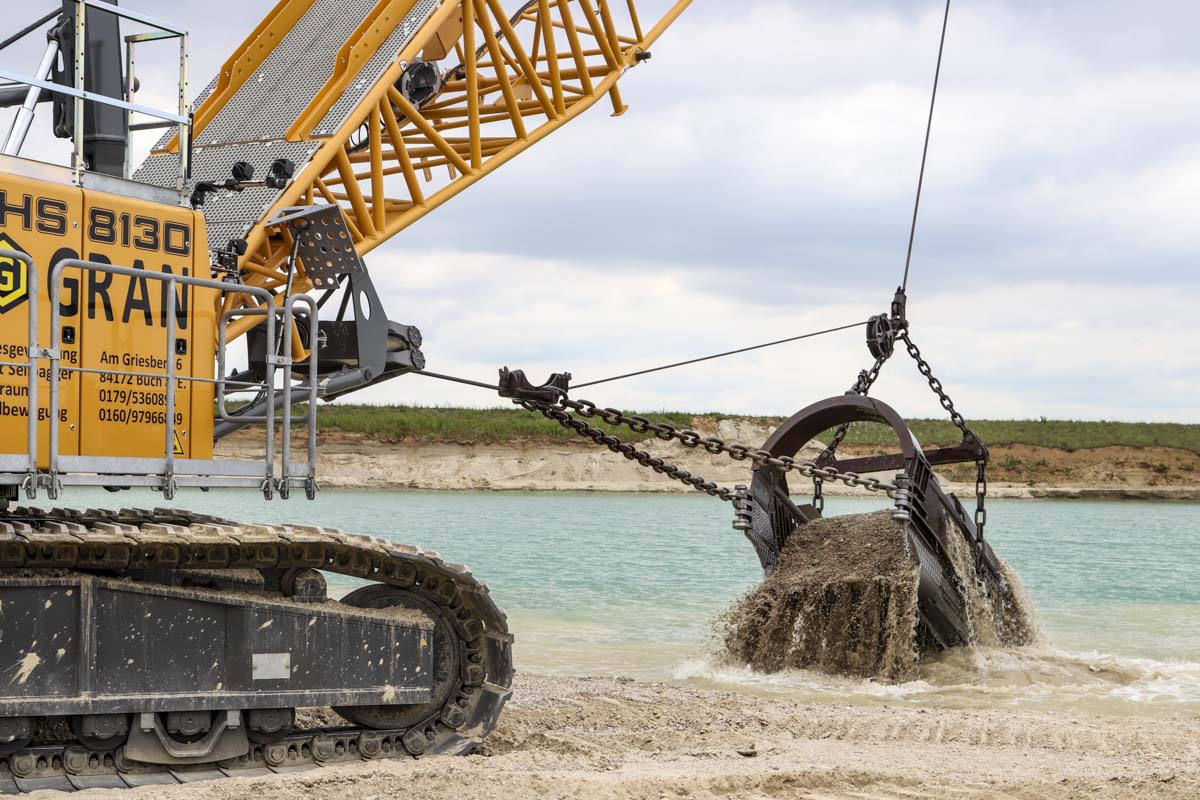 Liebherr HS 8130 HD - Seilbaggerbetrieb Gran :: www.trucks