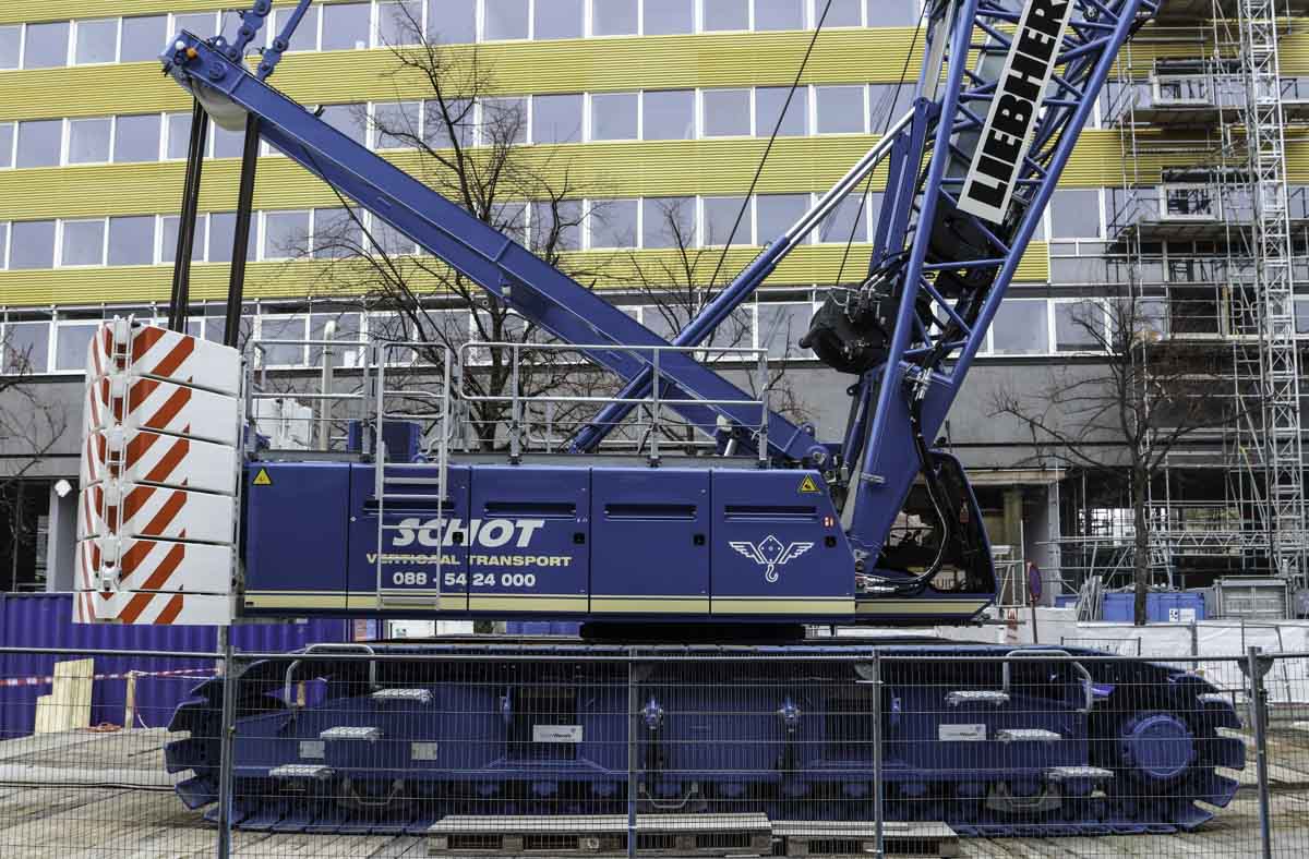 Vliegveld dividend Briesje Liebherr LR 1160 - Schot :: www.trucks-cranes.nl