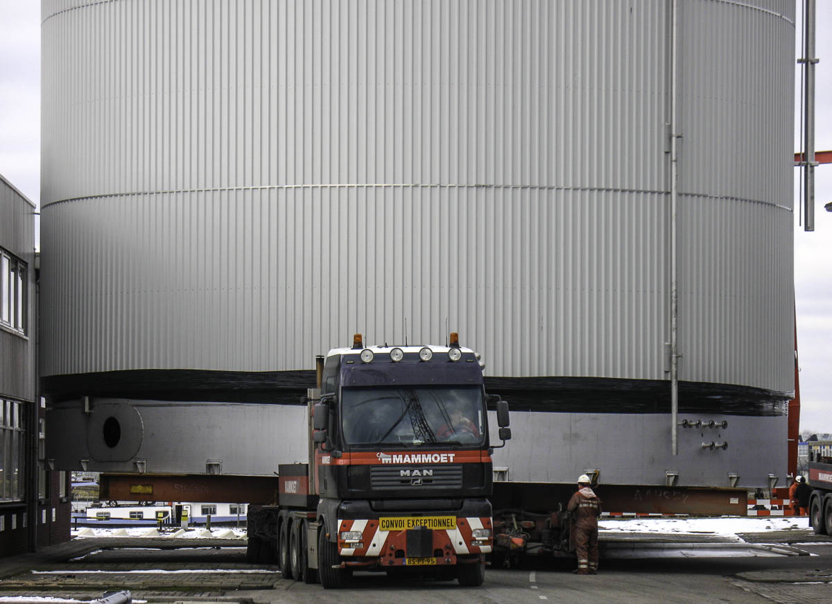 Liebherr LR 1750 - Mammoet :: www.trucks-cranes.nl