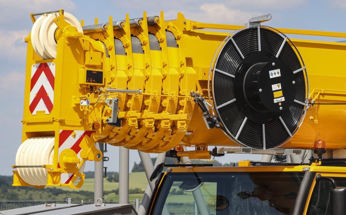 Liebherr LTM 1250-5.1 - Empting :: www.trucks-cranes.nl