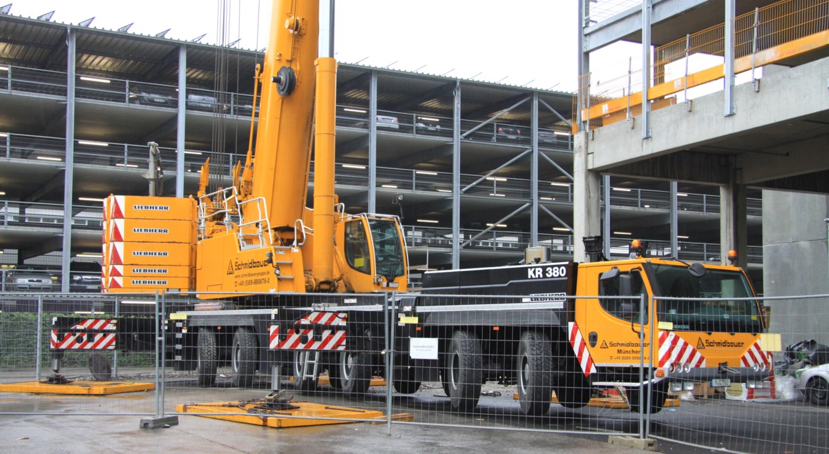 Liebherr LTM 1350-6.1 - Schmidbauer :: www.trucks-cranes.nl