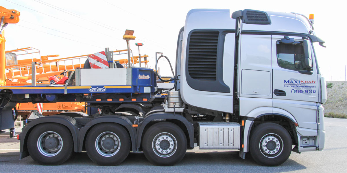 Mercedes-Benz Actros 4158 - Maxikraft :: www.trucks-cranes.nl