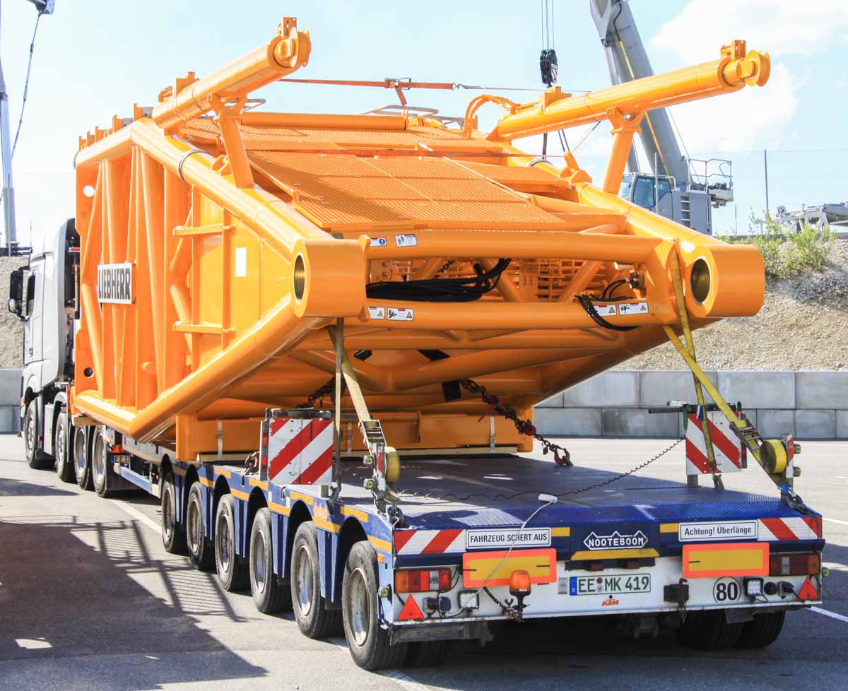 Mercedes-Benz Actros 4158 - Maxikraft :: www.trucks-cranes.nl
